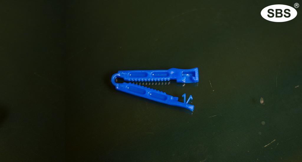 sterile-umbilical-cord-clamp
